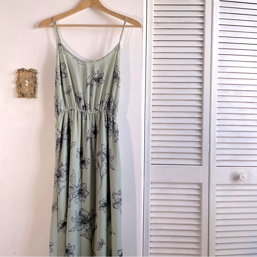 Forever 21 Sage Green Floral Maxi Dress